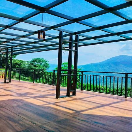 Karimb Resorts Vallikavungal Dış mekan fotoğraf