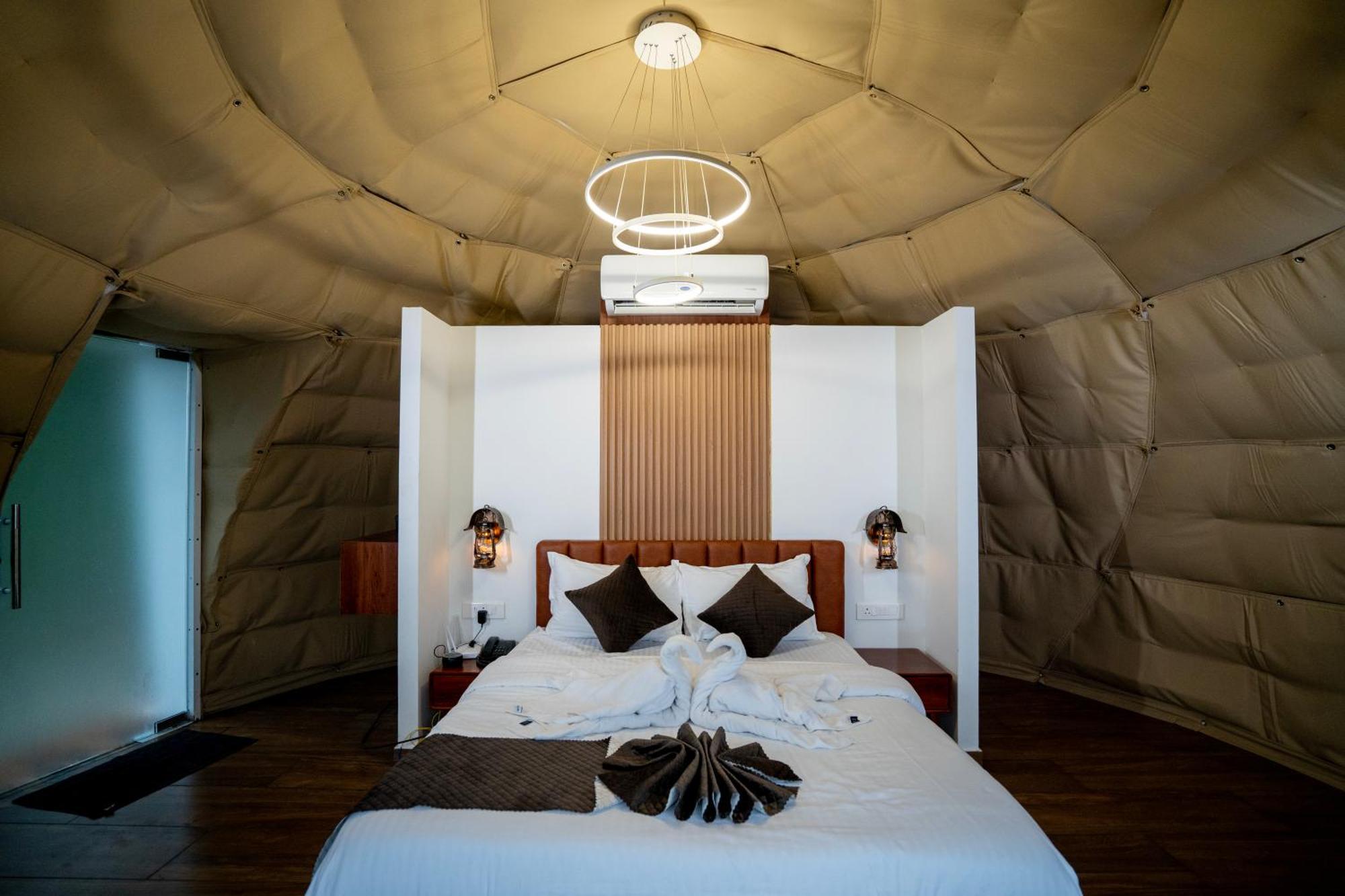 Karimb Resorts Vallikavungal Dış mekan fotoğraf