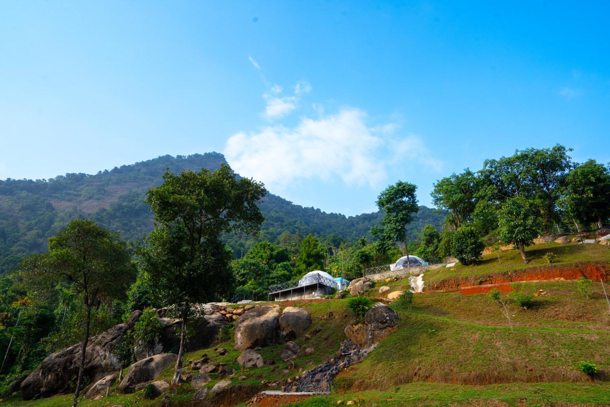 Karimb Resorts Vallikavungal Dış mekan fotoğraf