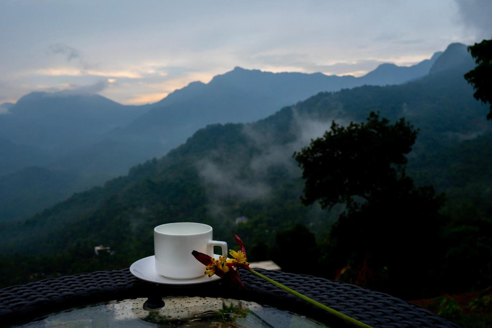 Karimb Resorts Vallikavungal Dış mekan fotoğraf
