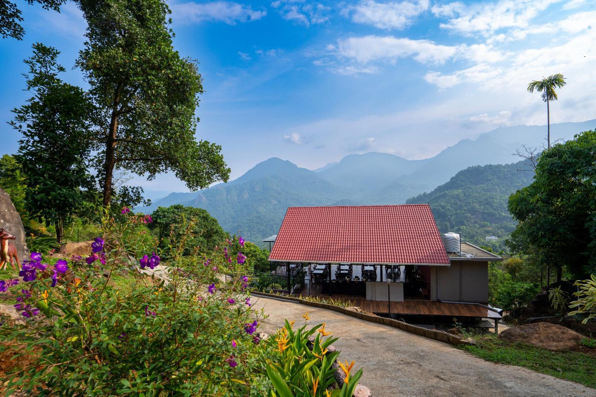 Karimb Resorts Vallikavungal Dış mekan fotoğraf