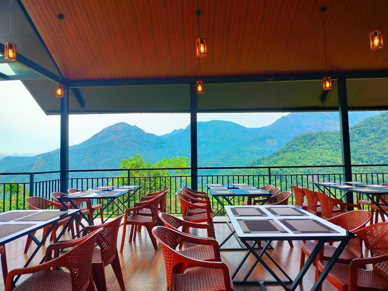 Karimb Resorts Vallikavungal Dış mekan fotoğraf